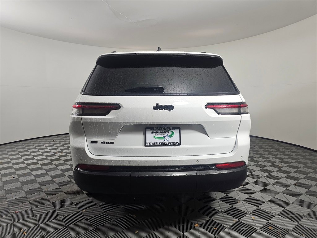 Used 2022 Jeep Grand Cherokee L Laredo image 6