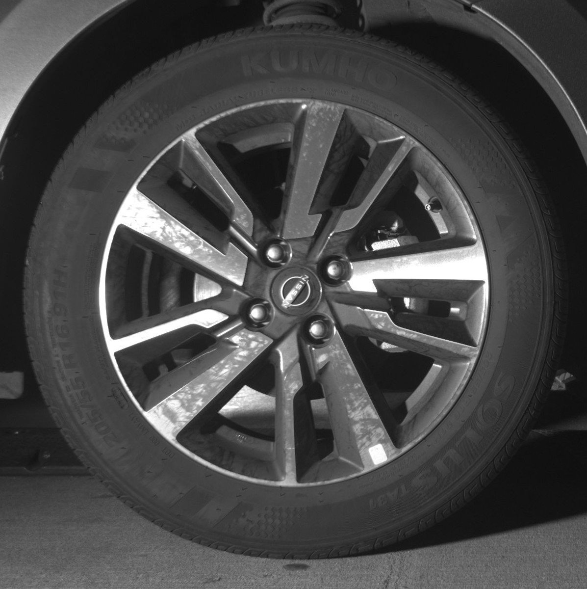 Used 2025 Nissan Versa SV image 13