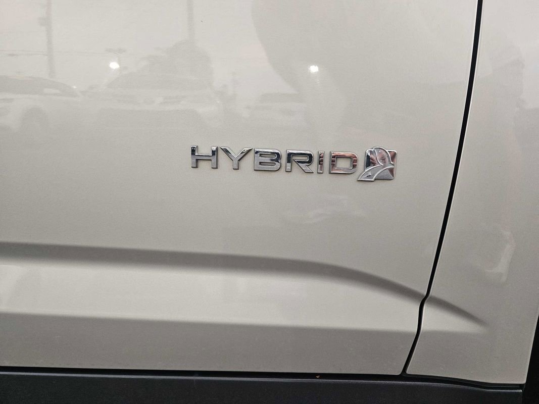 Used 2015 Ford C-MAX SEL w/ Equipment Group 303A image 20