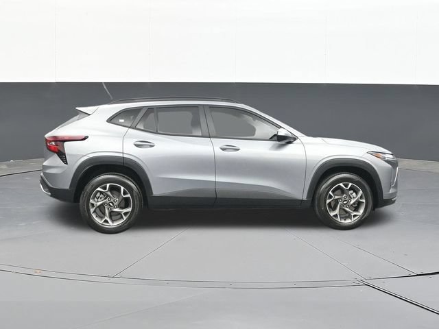 Used 2024 Chevrolet Trax LT w/ Driver Confidence Package FWD image 19