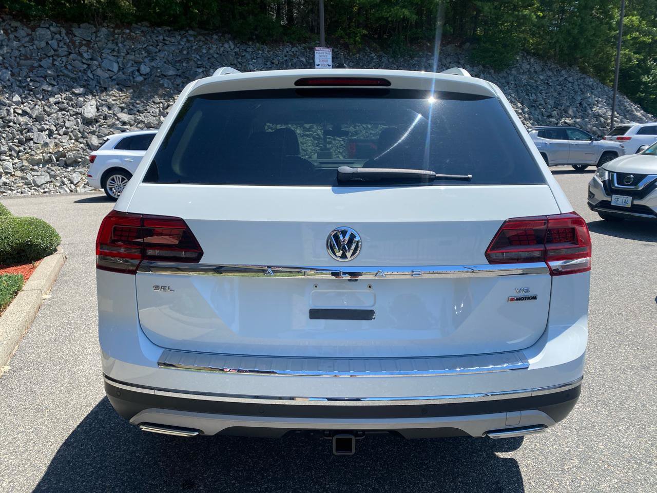 Used 2018 Volkswagen Atlas SEL Premium AWD/4WD image 38