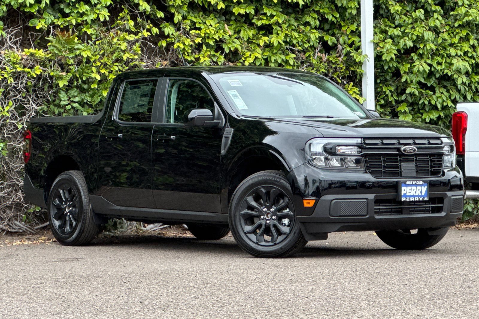 New 2024 Ford Maverick Lariat w/ Black Appearance Package AWD/4WD image 1