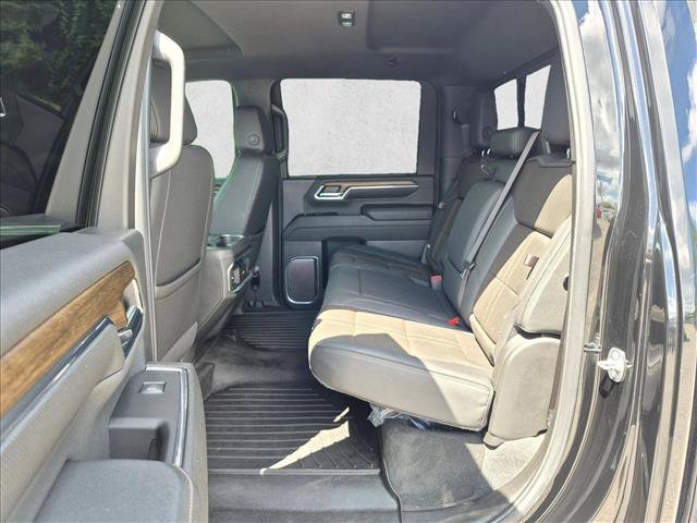 Used 2024 Chevrolet Silverado 3500 High Country w/ Technology Package AWD/4WD image 19