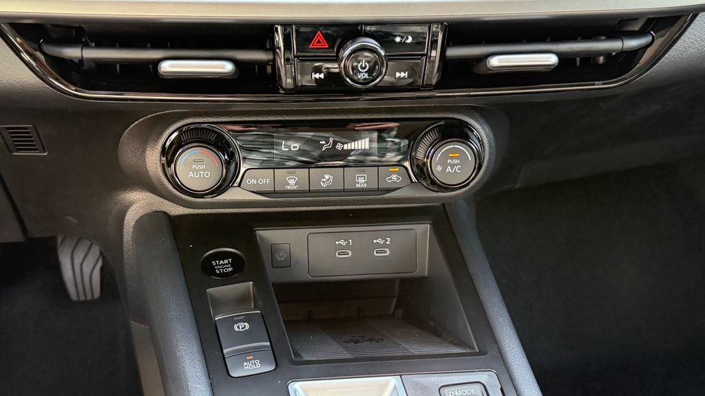 Used 2026 Nissan Kicks SV FWD image 24