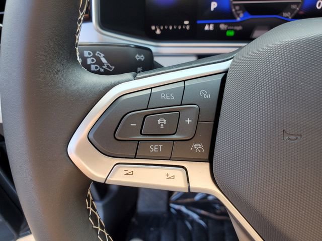 New 2025 Volkswagen Taos SE image 20
