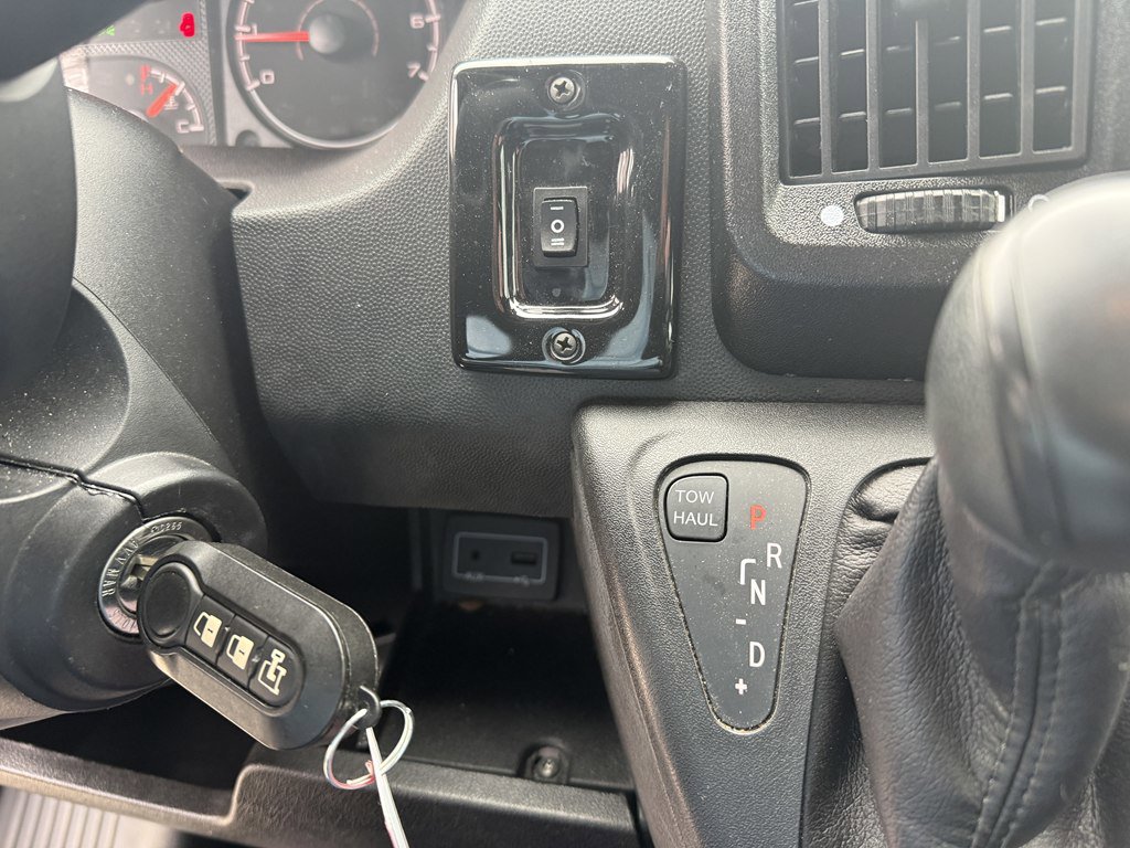 Used 2021 RAM ProMaster 2500 w/ Premium Appearance Group FWD image 20
