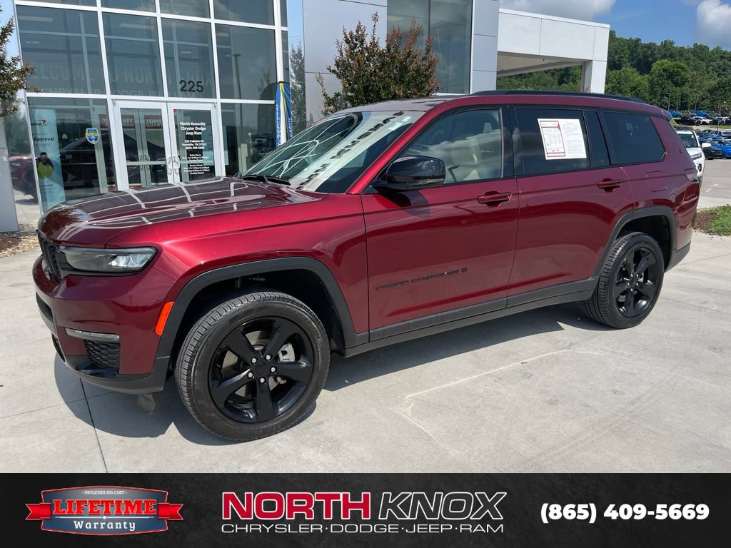 Used 2024 Jeep Grand Cherokee L Limited w/ Black Appearance Package AWD/4WD image 1