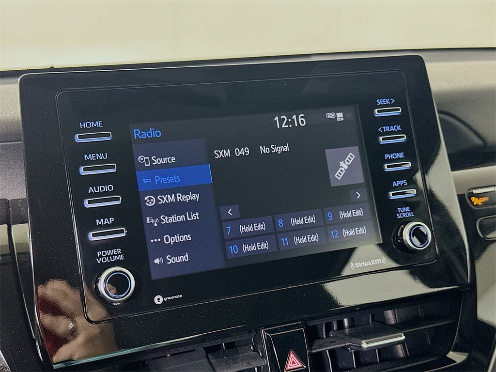 Used 2024 Toyota Camry SE image 29