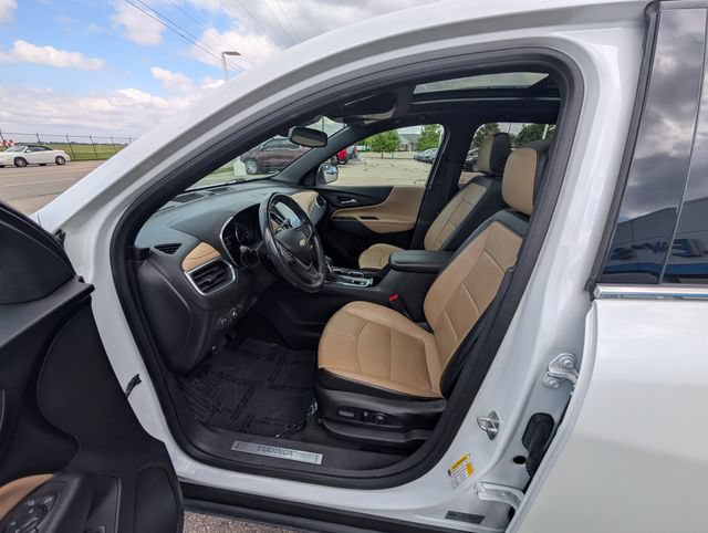 Used 2022 Chevrolet Equinox Premier AWD/4WD image 19