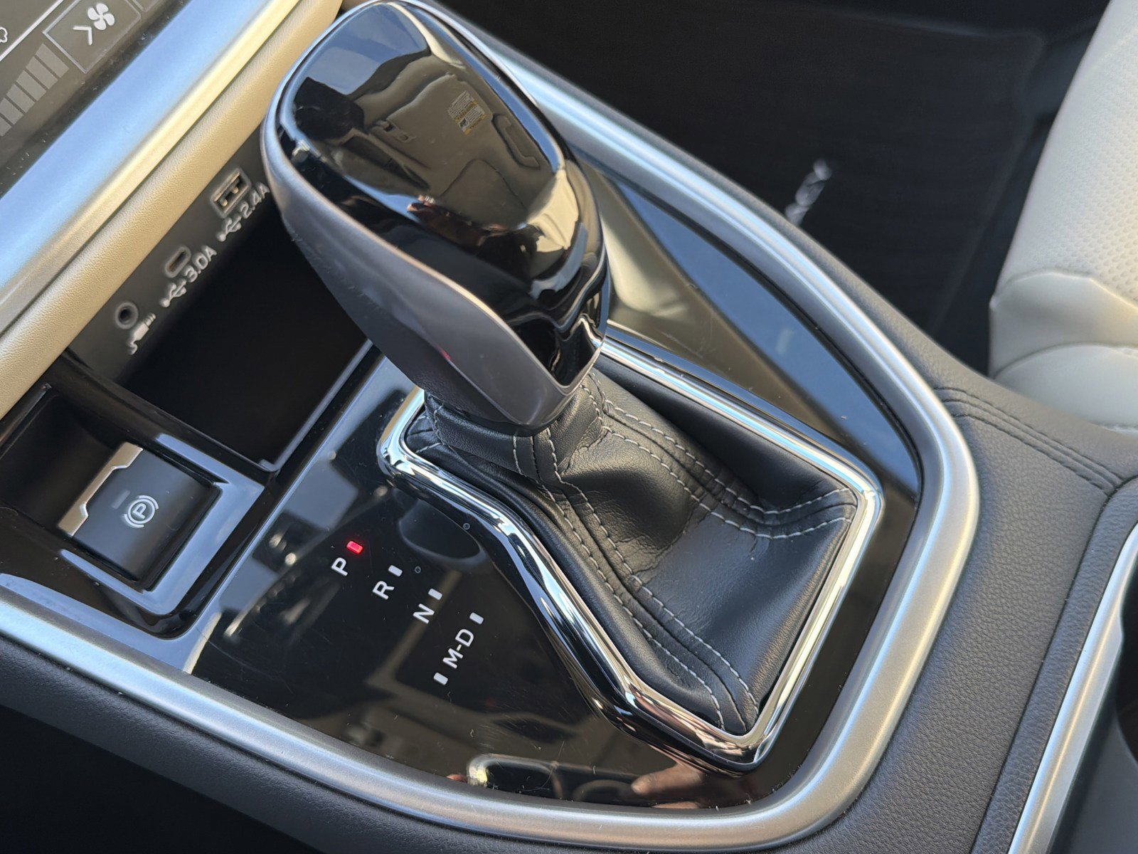 Used 2025 Subaru Legacy Limited image 24