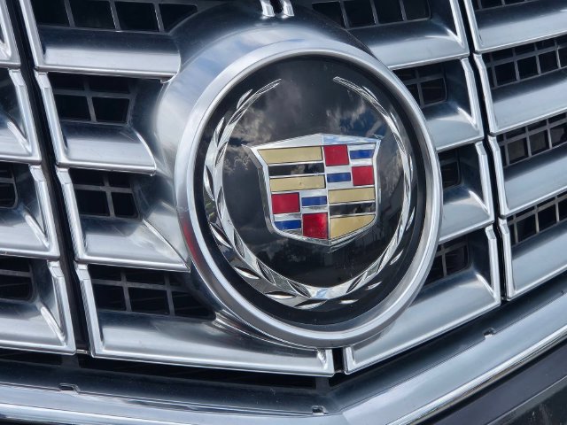 Used 2015 Cadillac SRX Luxury w/ Driver Assist Package FWD image 4