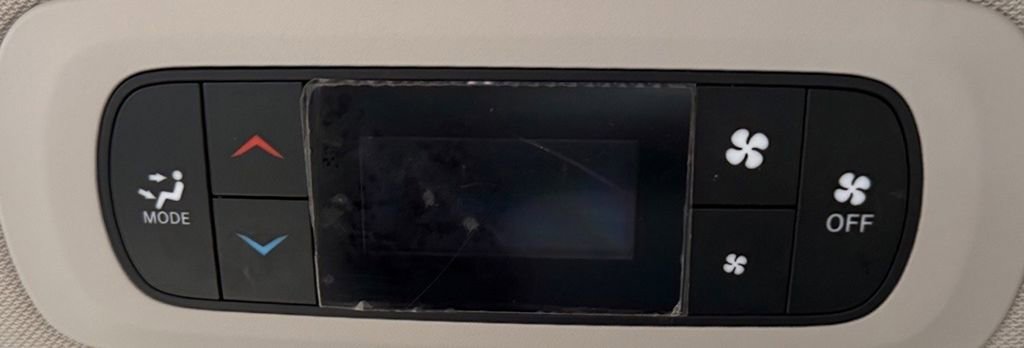 Used 2020 Chrysler Voyager Lxi image 25