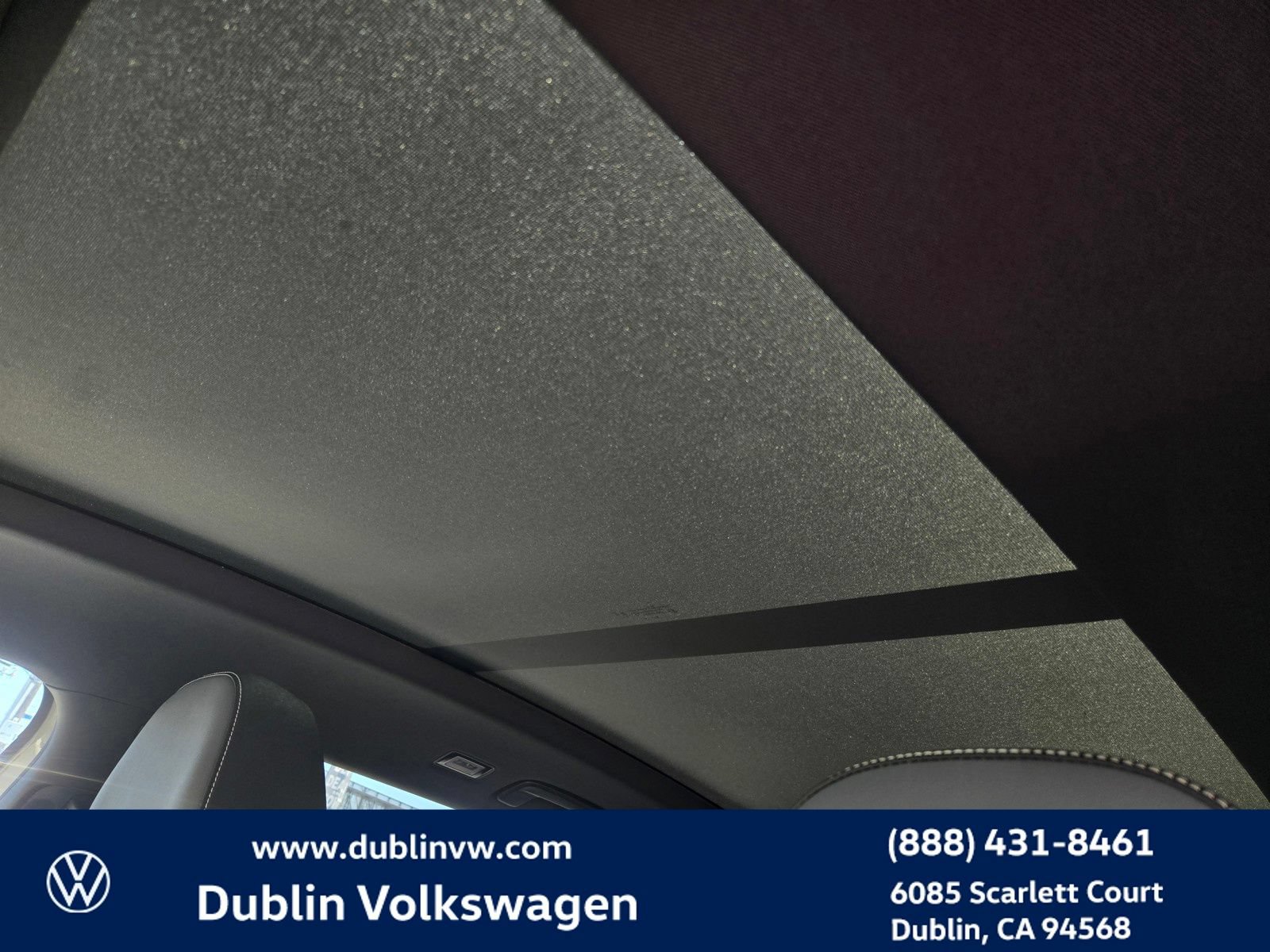 New 2026 Volkswagen Tiguan SEL R-Line AWD/4WD image 14