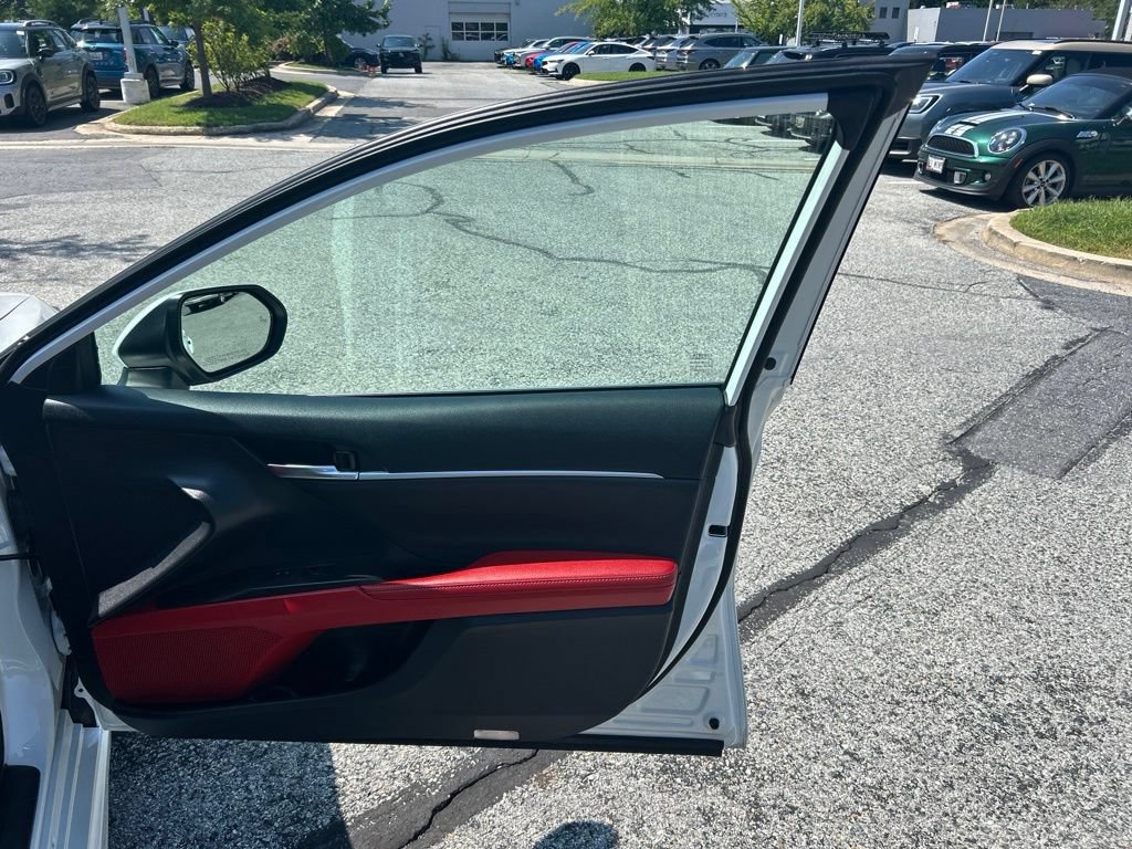 Used 2021 Toyota Camry XSE AWD/4WD image 19