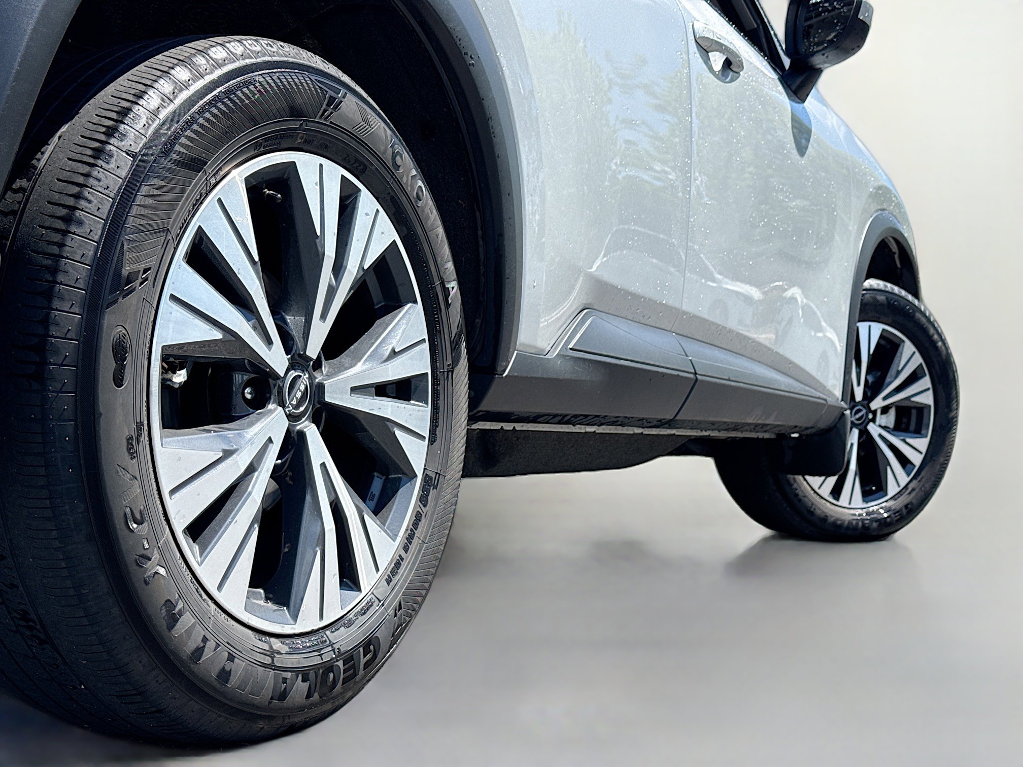Certified 2023 Nissan Rogue SV AWD/4WD image 15