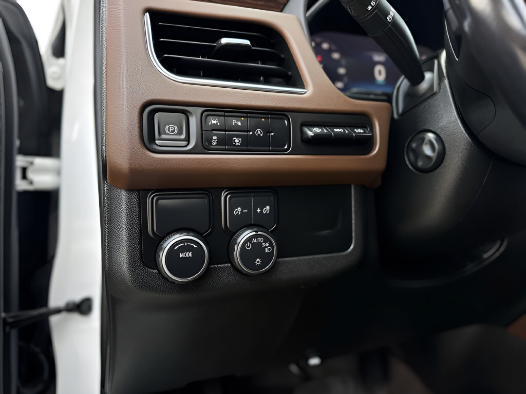 Used 2023 Chevrolet Tahoe High Country w/ Premium Package 2 RWD image 15