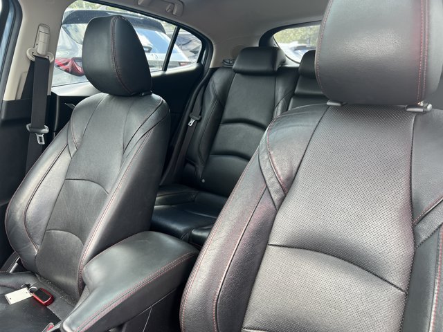 Used 2015 MAZDA MAZDA3 s Grand Touring w/ Technology Package FWD image 9