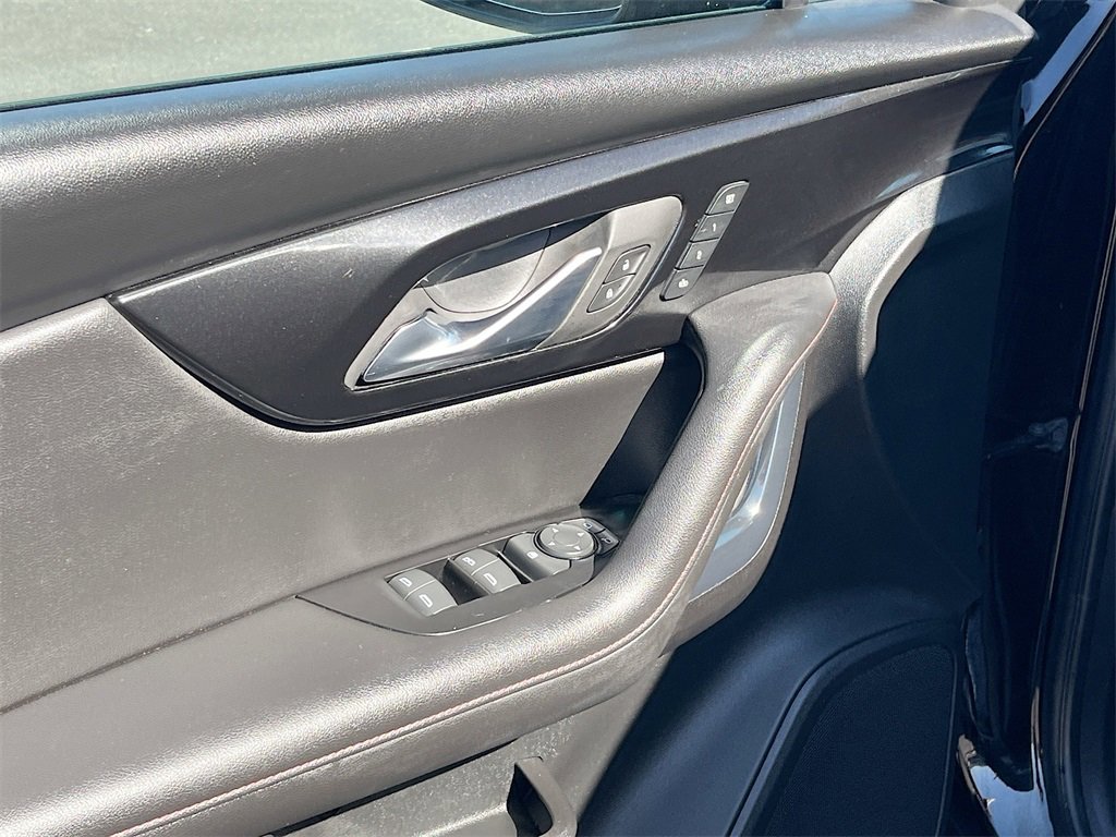 Used 2023 Chevrolet Blazer RS w/ Enhanced Convenience Package image 18