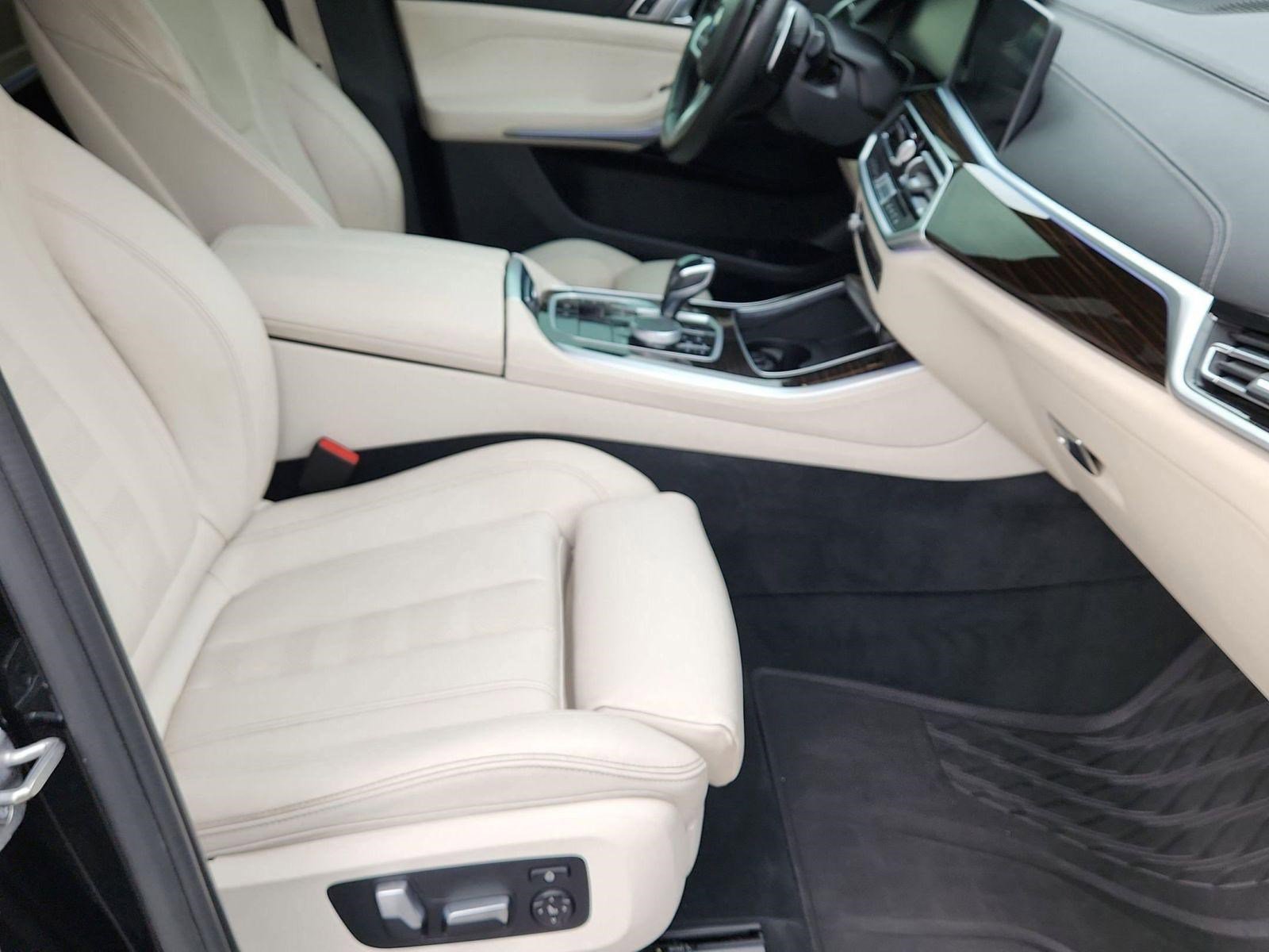 Used 2021 BMW X5 xDrive40i w/ M Sport Package image 30