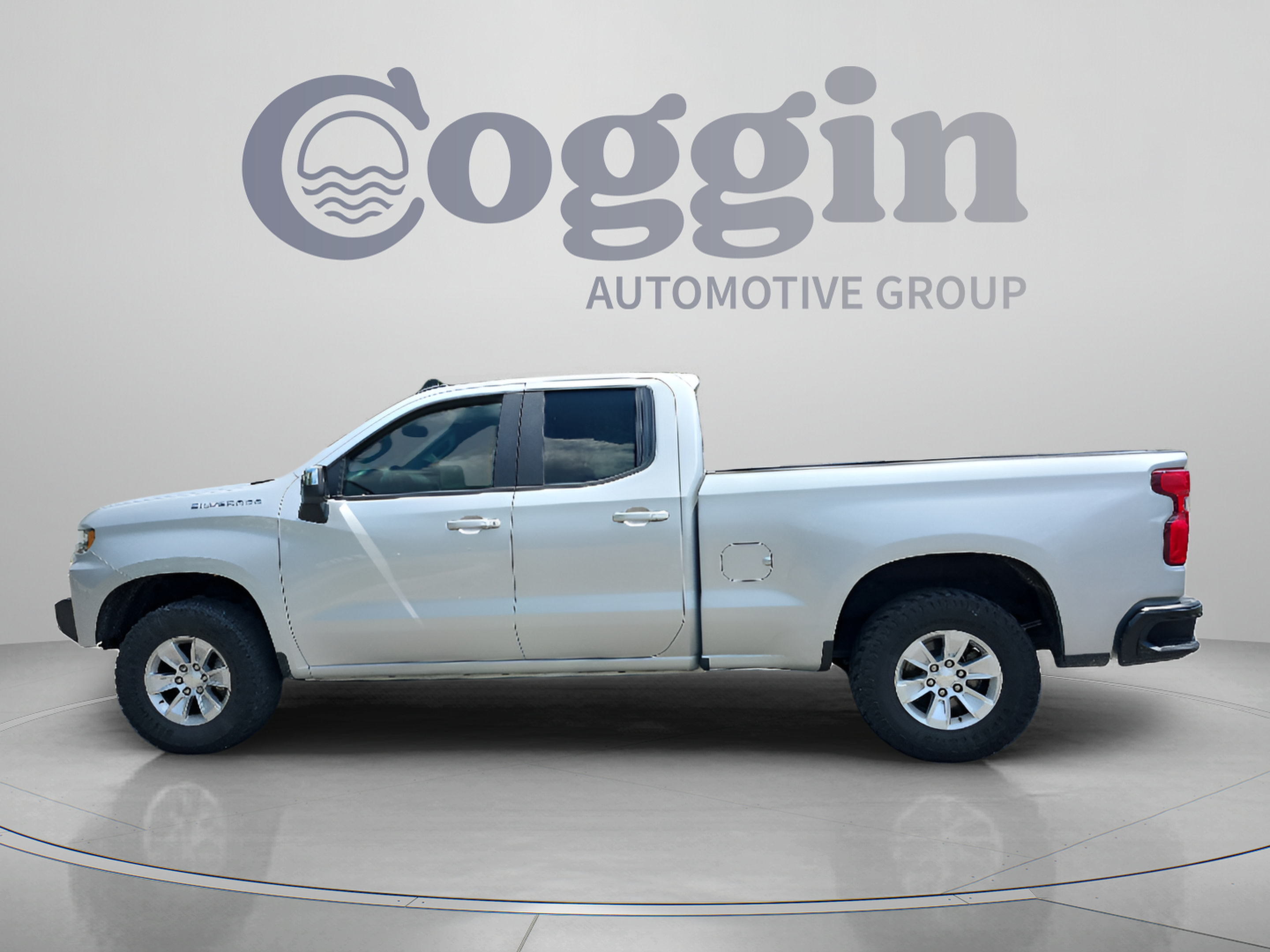 Used 2019 Chevrolet Silverado 1500 LT w/ All-Star Edition AWD/4WD image 2
