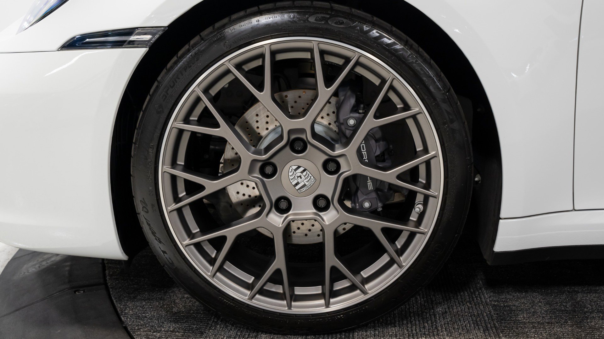 Used 2022 Porsche 911 Carrera image 37