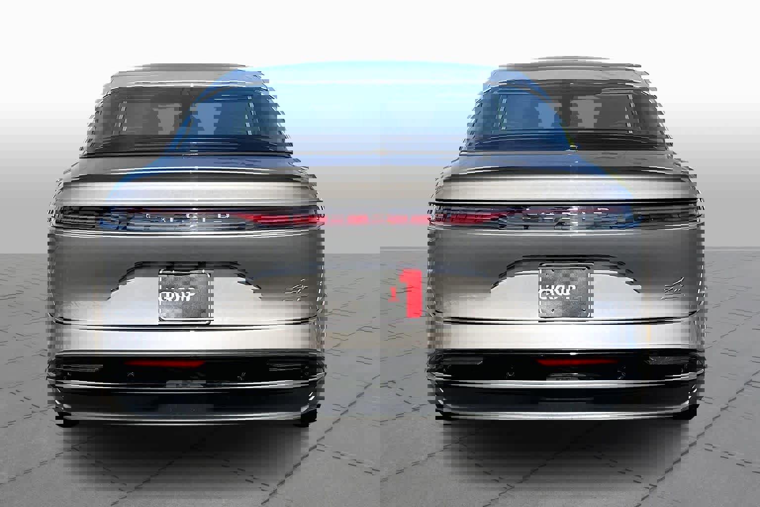 Used 2022 Lucid Air Grand Touring image 4