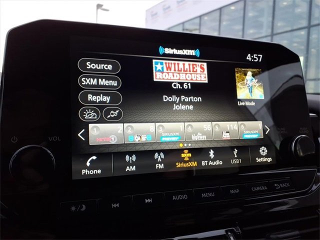 New 2025 Nissan Pathfinder SL w/ Black Appearance Package image 12