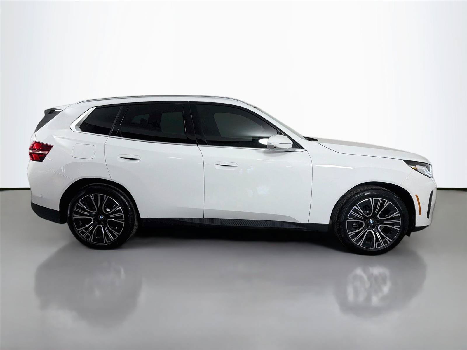 New 2026 BMW X3 xDrive30i w/ Premium Package AWD/4WD image 4