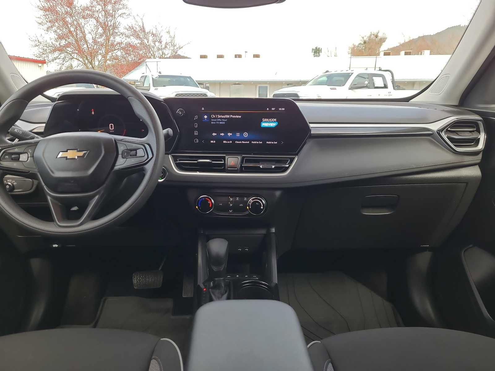 Used 2025 Chevrolet TrailBlazer LS w/ LS Convenience Package image 18