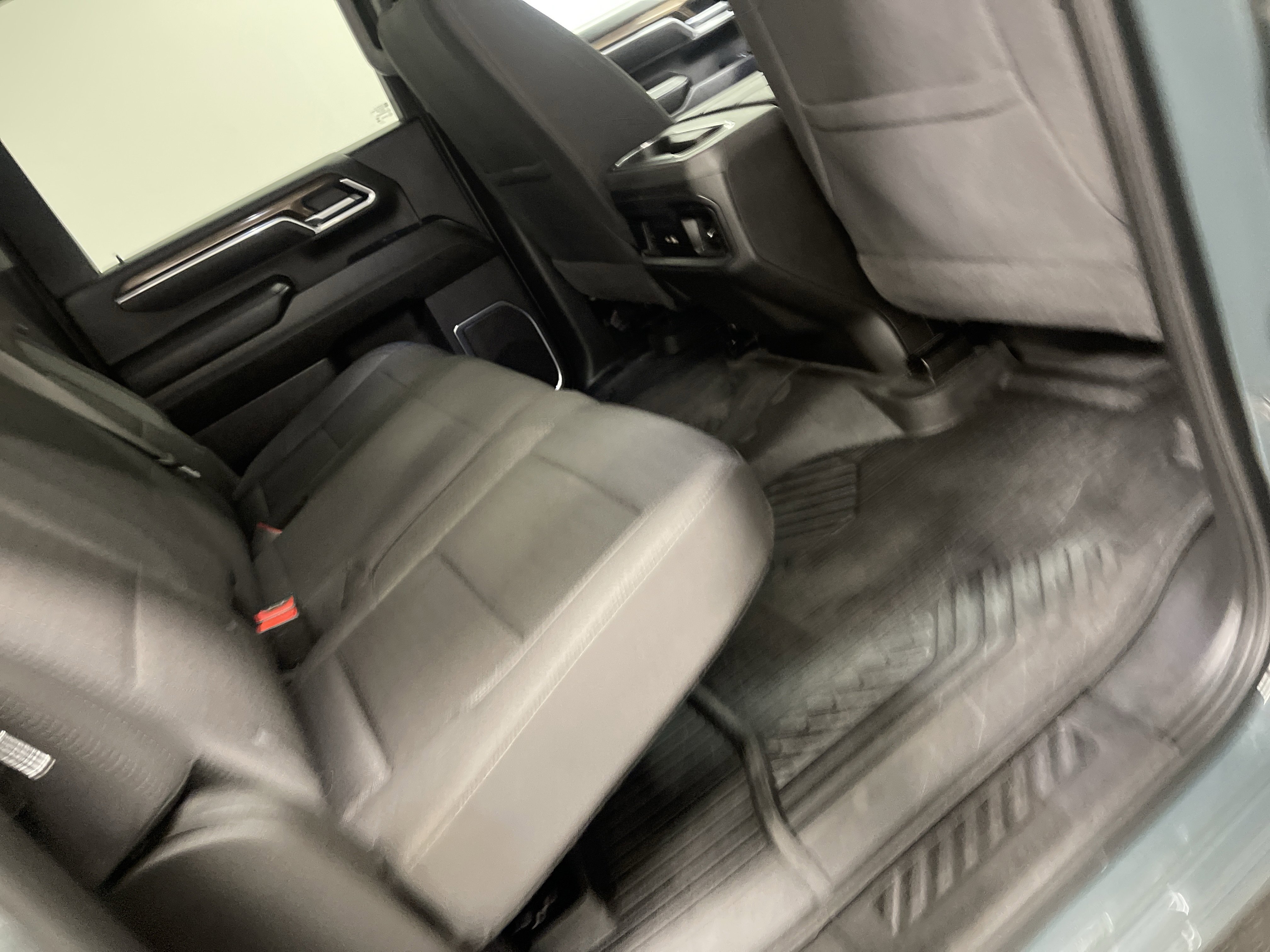Used 2025 Chevrolet Silverado 3500 LT w/ Safety Package AWD/4WD image 21