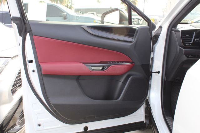 Certified 2024 Lexus NX 250 FWD image 11