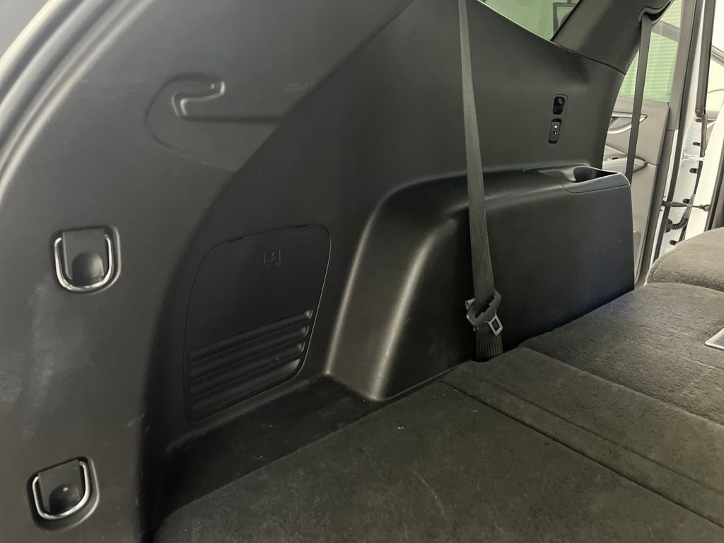 Used 2024 Buick Enclave Premium image 39