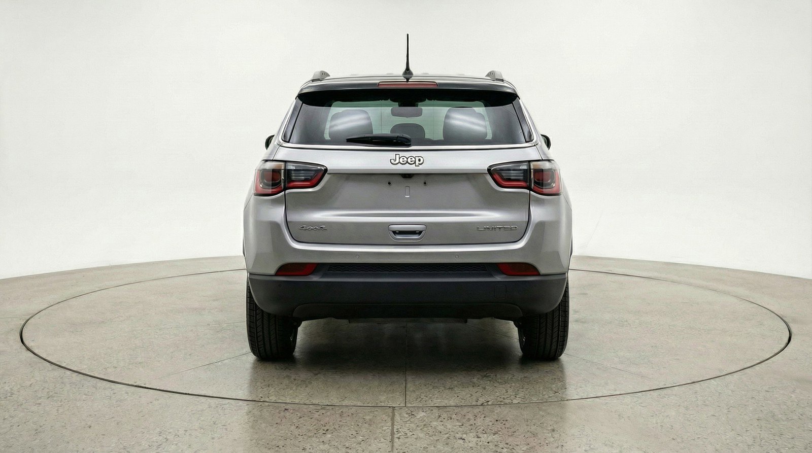 Used 2025 Jeep Compass Limited image 7