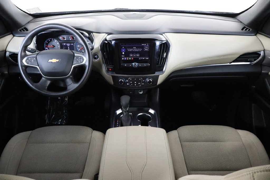 Used 2023 Chevrolet Traverse LS FWD image 13