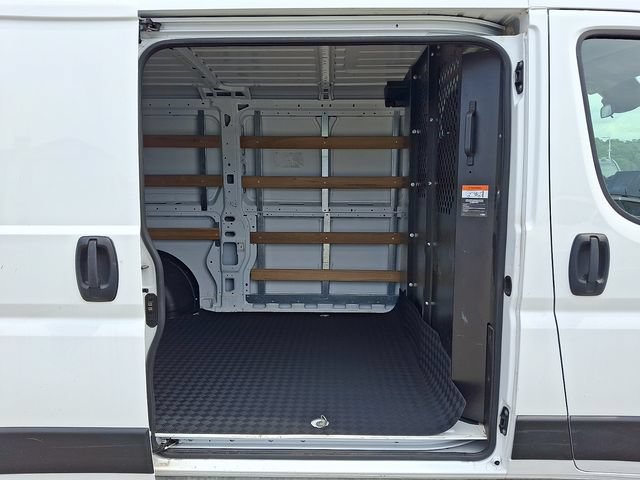 Used 2025 RAM ProMaster 2500 w/ U-Haul Equipment Group FWD image 15