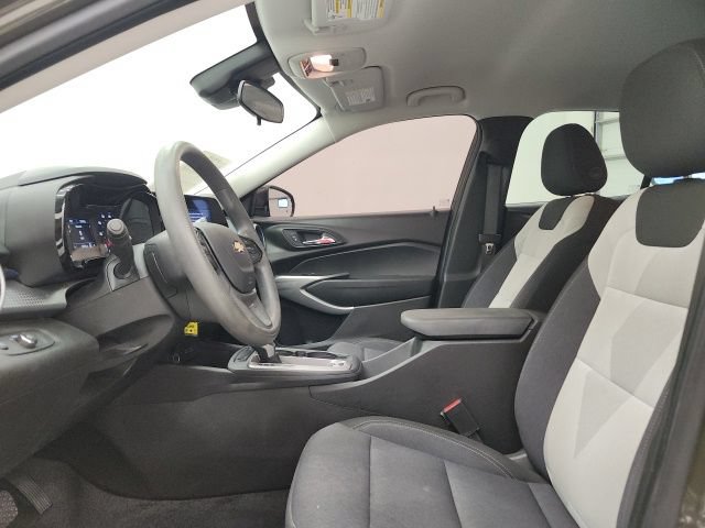 Used 2024 Chevrolet Trax LS w/ LS Convenience Package FWD image 14