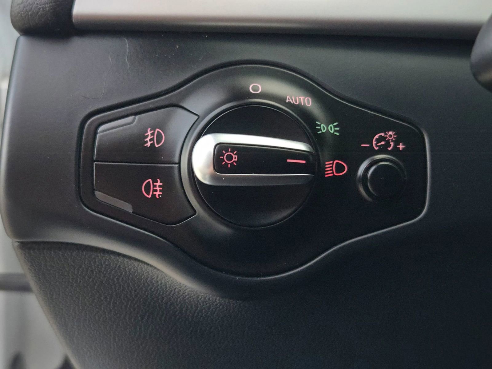 Used 2015 Audi S4 Premium Plus w/ Technology Package image 29