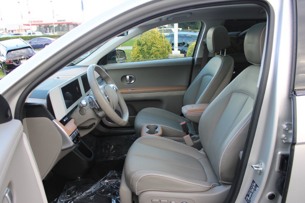 Used 2024 Hyundai Ioniq 5 Limited AWD/4WD image 11