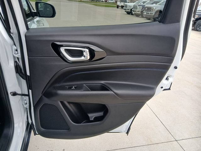 New 2026 Jeep Compass Limited AWD/4WD image 17
