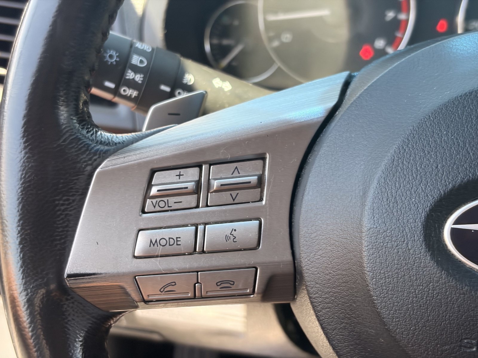Used 2011 Subaru Outback 2.5i Limited w/ Popular Equipment Group 2A AWD/4WD image 27