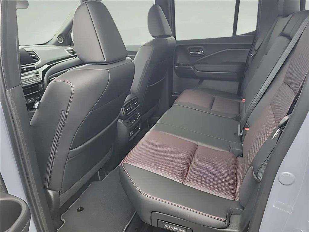 Used 2025 Honda Ridgeline Black Edition image 21