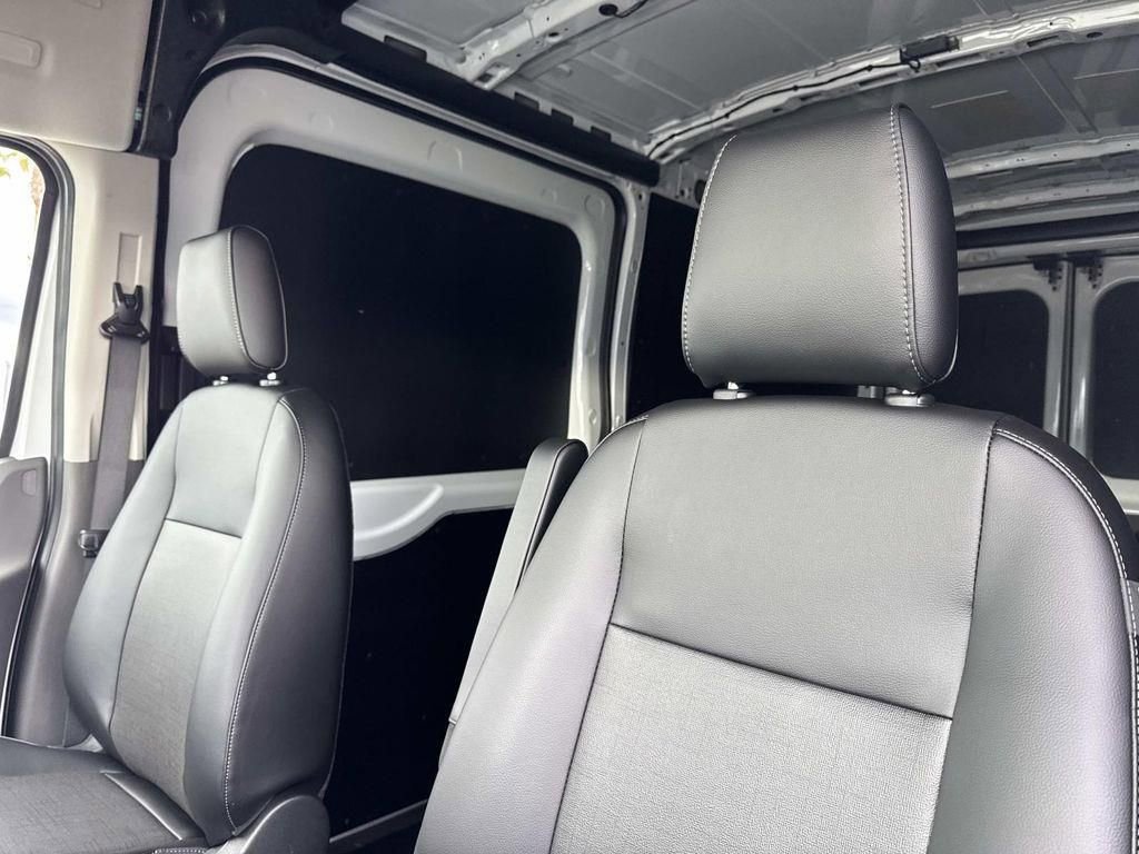 New 2026 Ford Transit 250 148 Medium Roof w/ Load Area Protection Package image 22