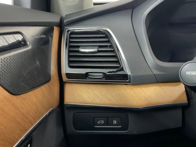 Certified 2024 Volvo XC90 T8 Plus w/ Protection Package Premier AWD/4WD image 20