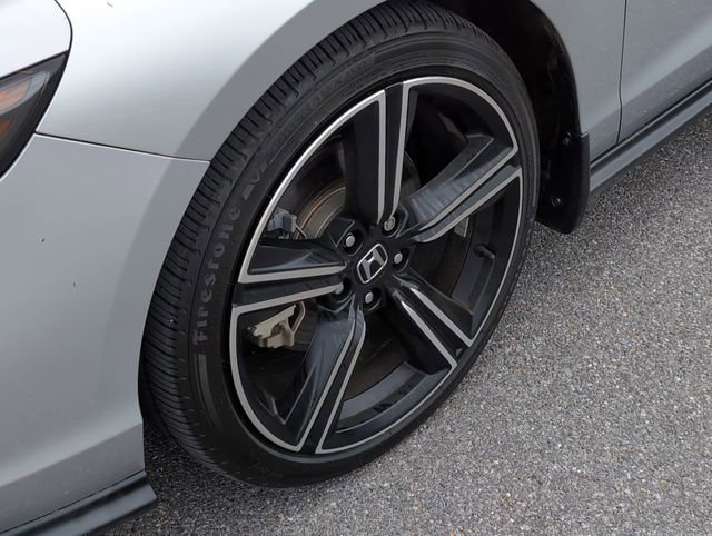 Used 2024 Honda Accord Sport image 11