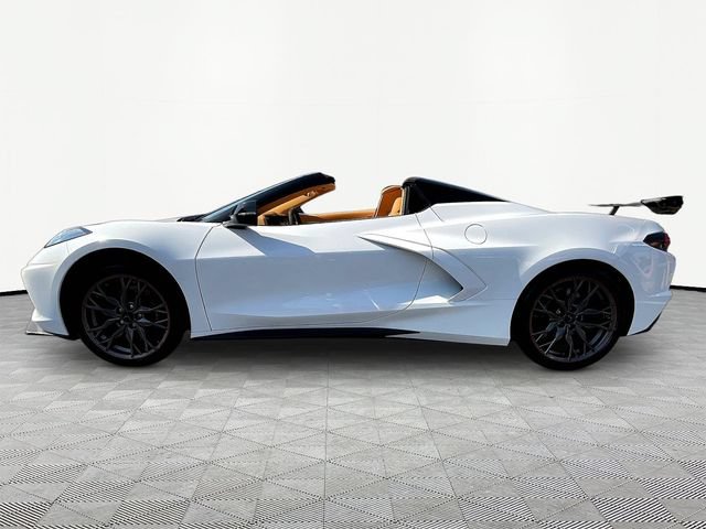 Used 2025 Chevrolet Corvette Stingray Premium Conv w/ Z51 Performance Package RWD image 4