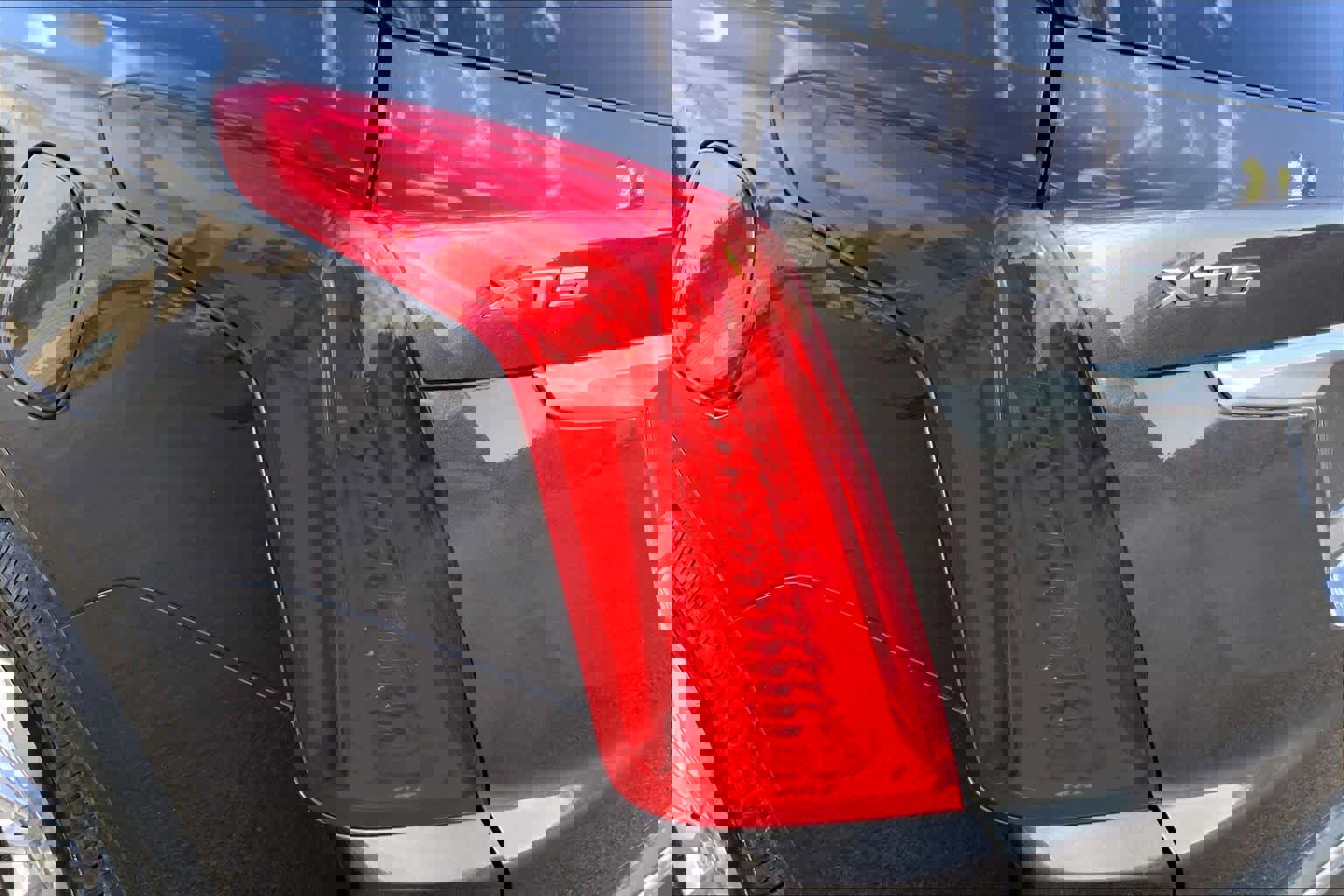 Used 2018 Cadillac XT5 FWD image 27