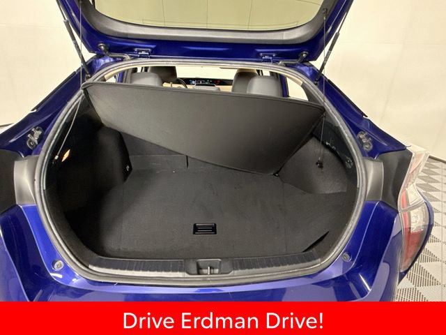Certified 2018 Toyota Prius Three FWD image 34