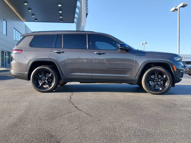 Used 2024 Jeep Grand Cherokee L Limited w/ Black Appearance Package RWD video 2