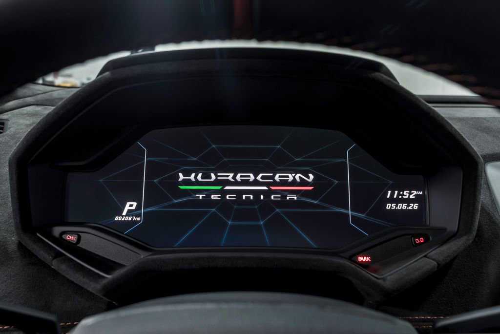 Used 2024 Lamborghini Huracan Tecnica RWD image 14