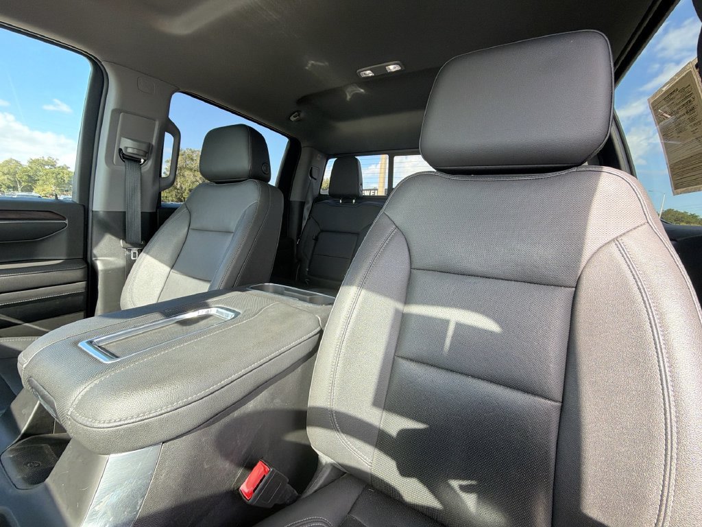 Used 2022 GMC Sierra 1500 SLT w/ SLT Premium Plus Package AWD/4WD image 30